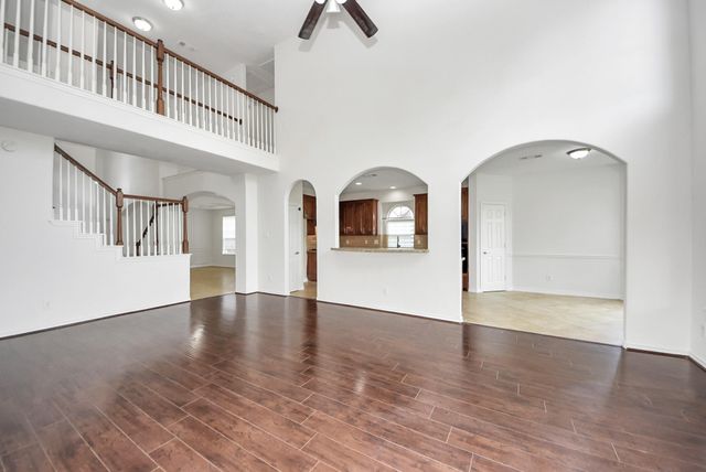 5719 Indigo Trails Drive, Richmond, TX 77469