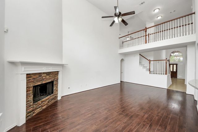 5719 Indigo Trails Drive, Richmond, TX 77469