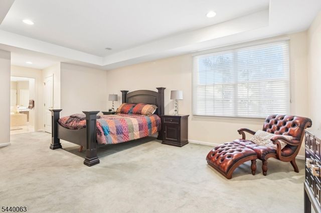 17 Coggins Ln, West Orange Twp., NJ 07052