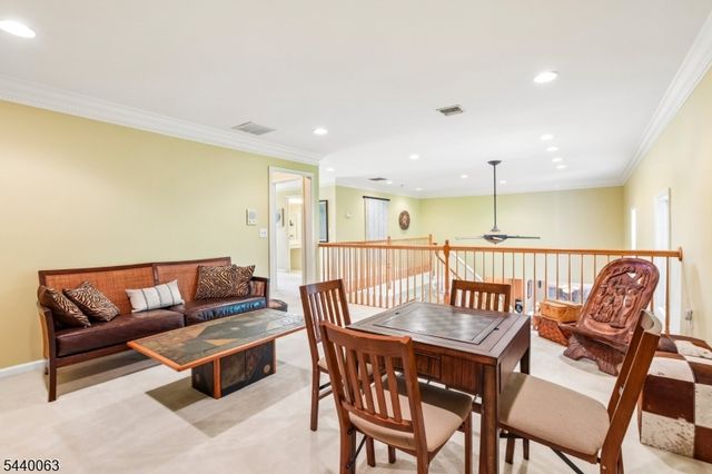 17 Coggins Ln, West Orange Twp., NJ 07052