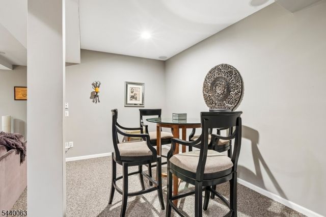 17 Coggins Ln, West Orange Twp., NJ 07052