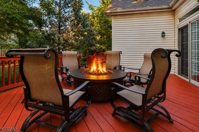 17 Coggins Ln, West Orange Twp., NJ 07052