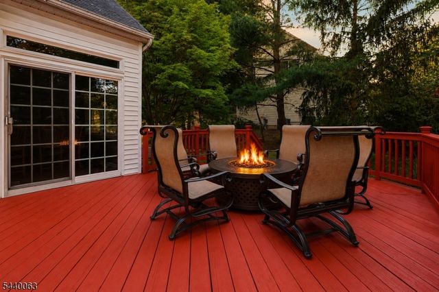 17 Coggins Ln, West Orange Twp., NJ 07052