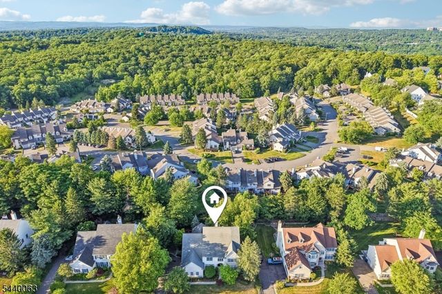 17 Coggins Ln, West Orange Twp., NJ 07052