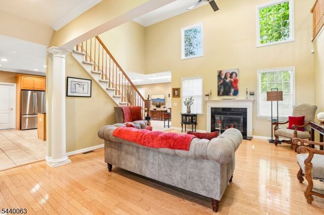 17 Coggins Ln, West Orange Twp., NJ 07052
