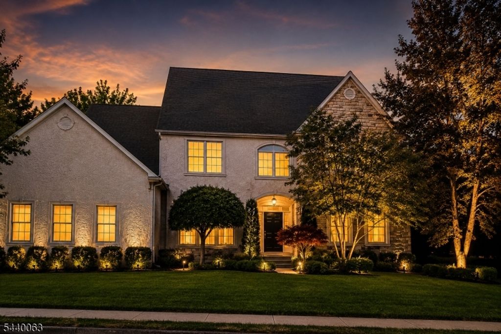 17 Coggins Ln, West Orange Twp., NJ 07052