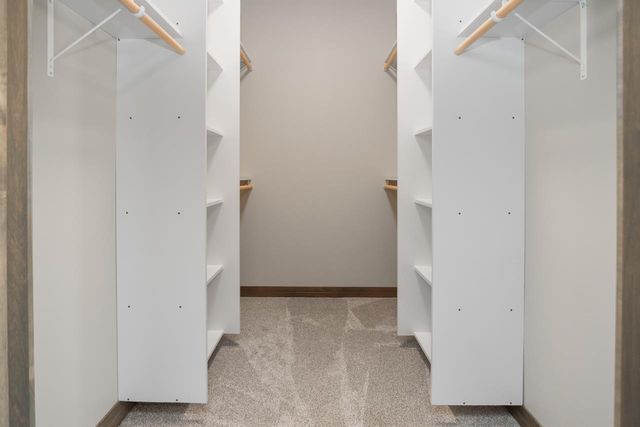 2513 TIPPERARY TRAIL, De Pere, WI 54115