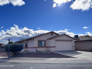 1595 W Denning Court, Tucson, AZ 85746
