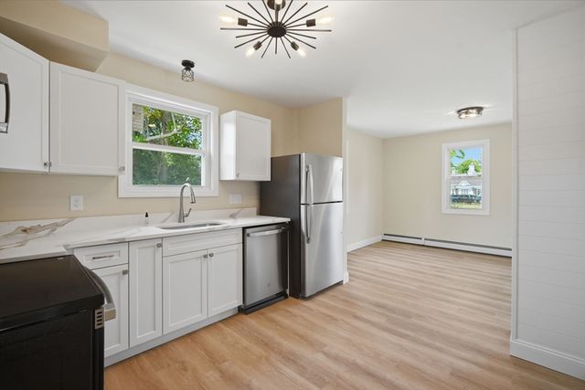 4 Wilson St, Wilbraham, MA 01095