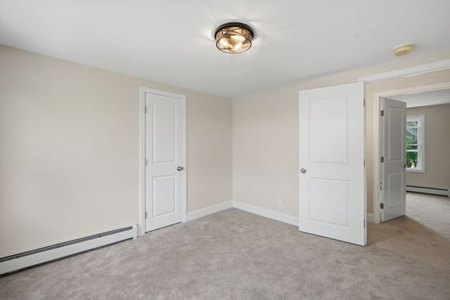 4 Wilson St, Wilbraham, MA 01095
