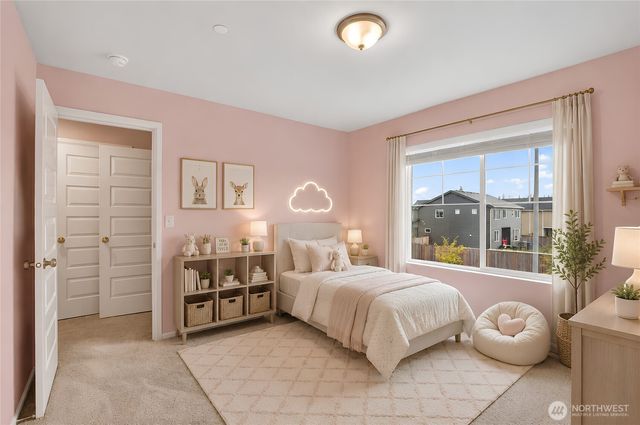 1198 Panoramic Loop, Bremerton, WA 98312