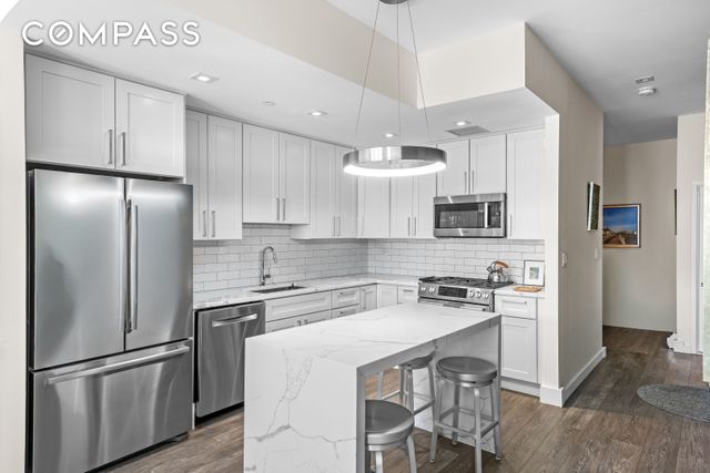 105 W 117th St Apt B, New York City, NY 10026