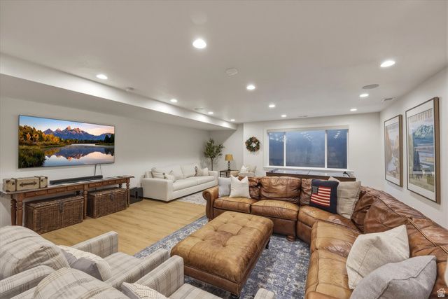 378 N CLEGG CANYON DR, Mapleton, UT 84664