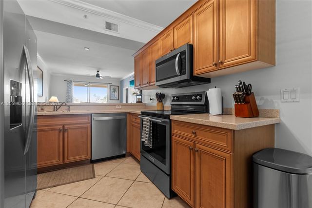 8470 Kingbird Loop 1025, Estero, FL 33967