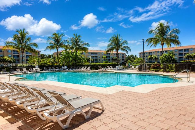 8470 Kingbird Loop 1025, Estero, FL 33967