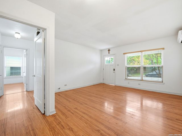 1311 W ROSEWOOD AVE, San Antonio, TX 78201