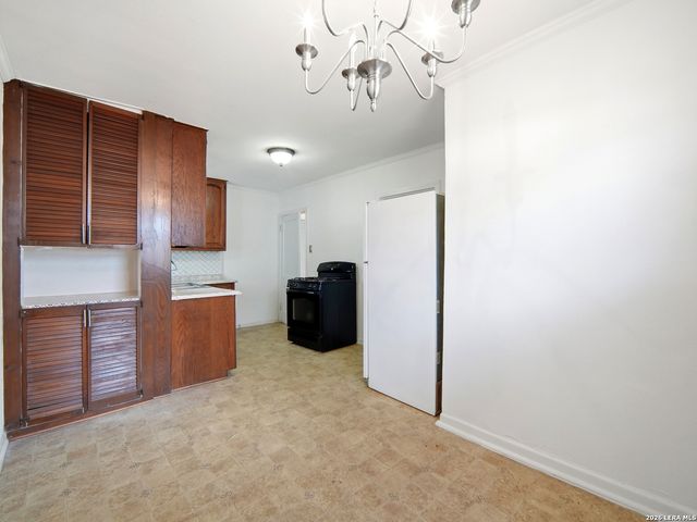 1311 W ROSEWOOD AVE, San Antonio, TX 78201