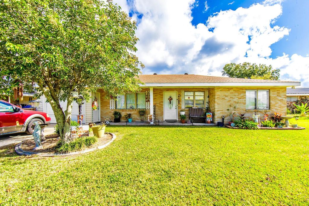 307 Hialeah Avenue, Houma, LA 70363
