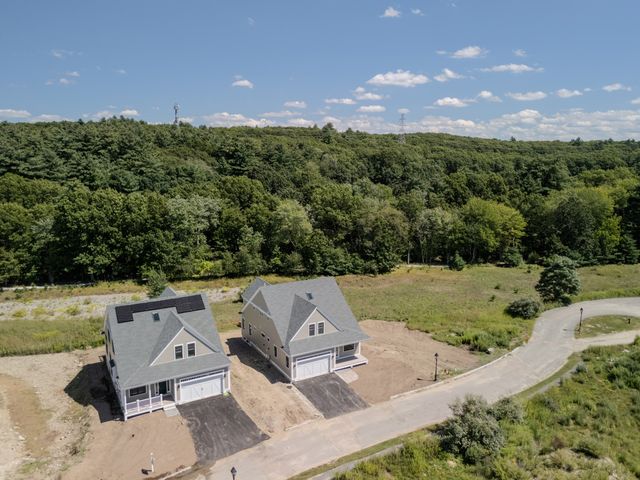 11 Adams Ln 11, Sherborn, MA 01770