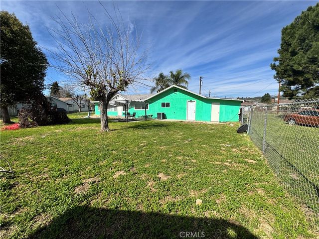 32271 Avenue E, Yucaipa, CA 92399