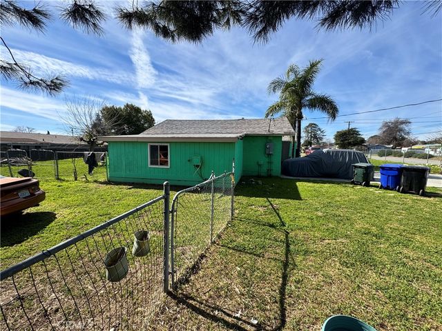 32271 Avenue E, Yucaipa, CA 92399