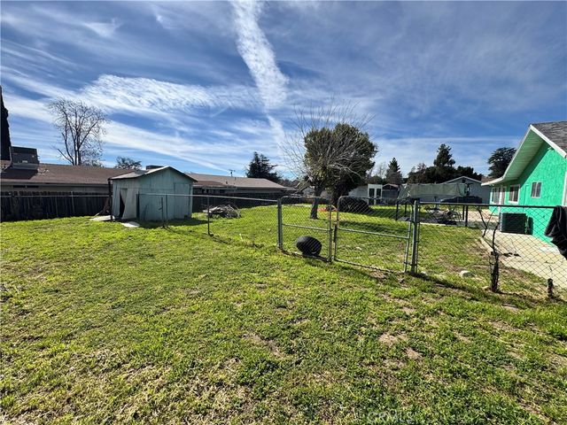 32271 Avenue E, Yucaipa, CA 92399