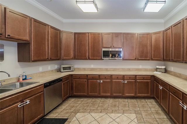 4907 POINTE O WOODS DRIVE, Wesley Chapel, FL 33543