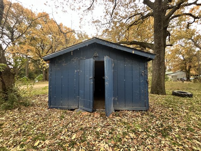 106 Timbercrest Drive, Mabank, TX 75156