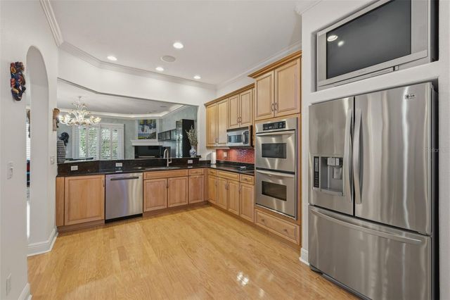 615 SAXONY BOULEVARD, St Petersburg, FL 33701