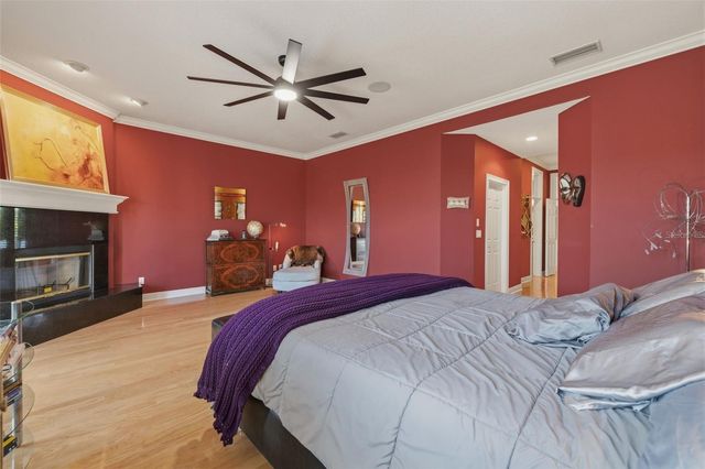 615 SAXONY BOULEVARD, St Petersburg, FL 33701