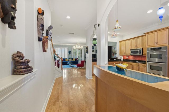 615 SAXONY BOULEVARD, St Petersburg, FL 33701