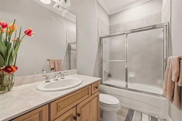 615 SAXONY BOULEVARD, St Petersburg, FL 33701