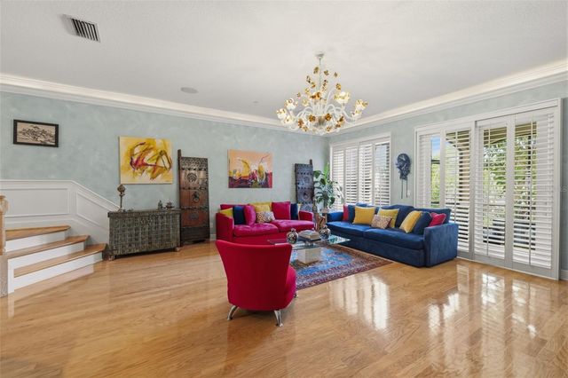 615 SAXONY BOULEVARD, St Petersburg, FL 33701