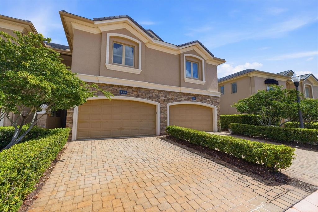 615 SAXONY BOULEVARD, St Petersburg, FL 33701