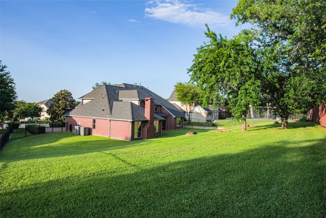 1923 White Oak Clearing, Southlake, TX 76092