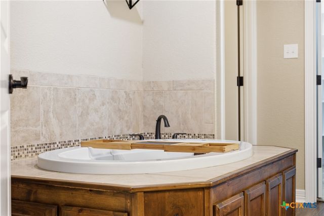 1504 Harvest Drive, Nolanville, TX 76559