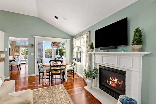 16 Butten Mews 16, Plymouth, MA 02360