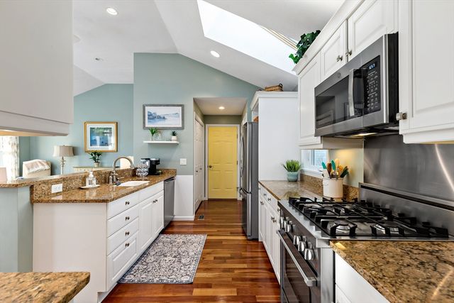 16 Butten Mews 16, Plymouth, MA 02360