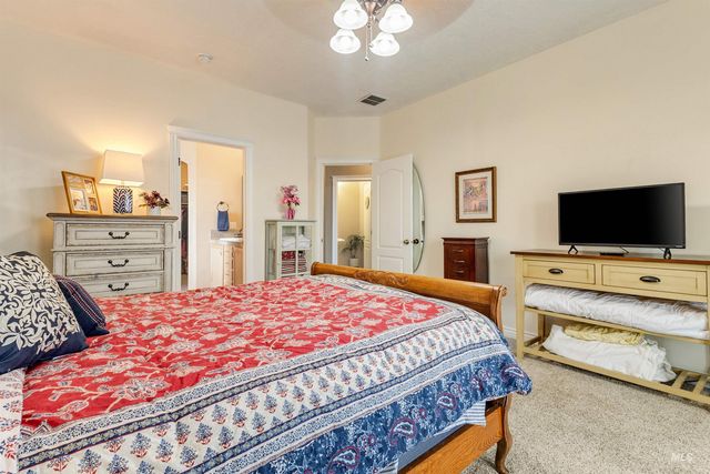 4834 S Fern St., Nampa, ID 83686