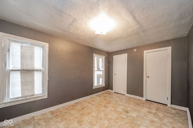 706 E 32nd Street, Anderson, IN 46016