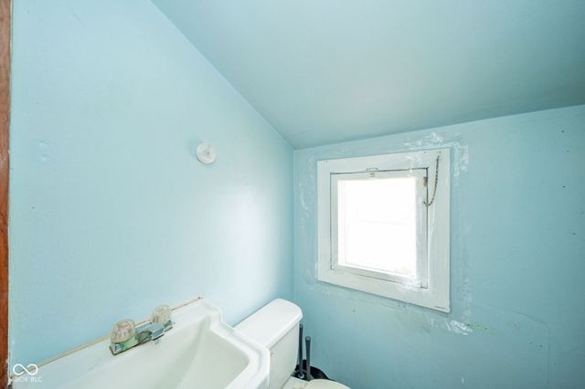 706 E 32nd Street, Anderson, IN 46016