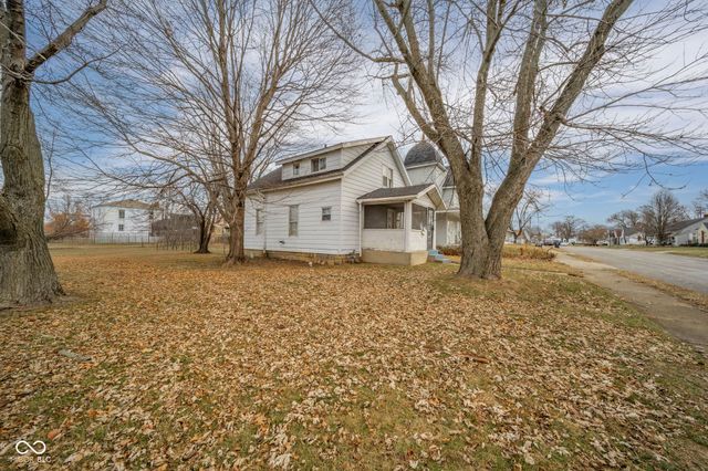 706 E 32nd Street, Anderson, IN 46016