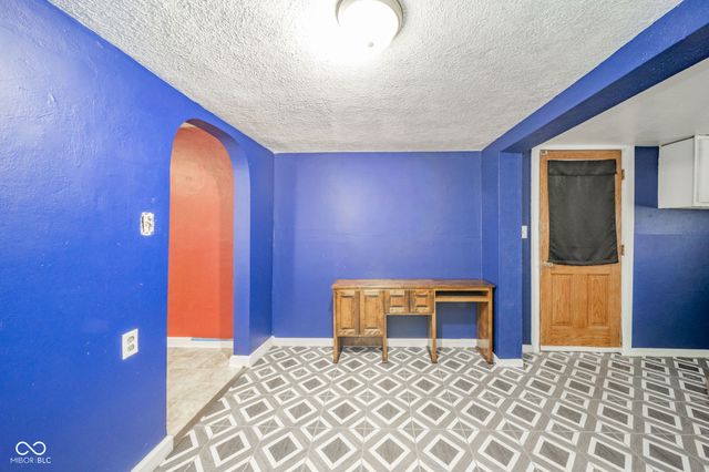 706 E 32nd Street, Anderson, IN 46016