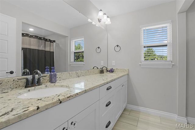 149 W Lincoln Street, Collinsville, IL 62234