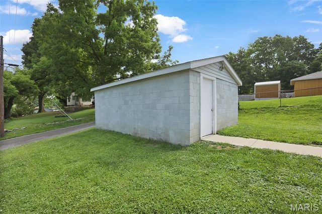 149 W Lincoln Street, Collinsville, IL 62234