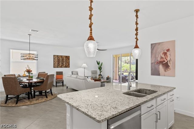 3390 Weston Manor DR, Alva, FL 33920