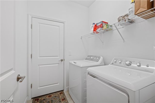 3390 Weston Manor DR, Alva, FL 33920