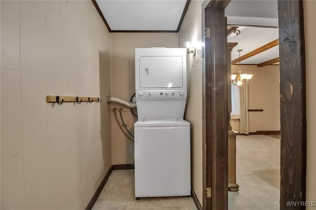 24 Lake Ave, Hamburg, NY 14219