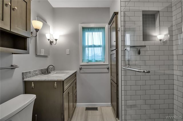 24 Lake Ave, Hamburg, NY 14219