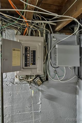 24 Lake Ave, Hamburg, NY 14219